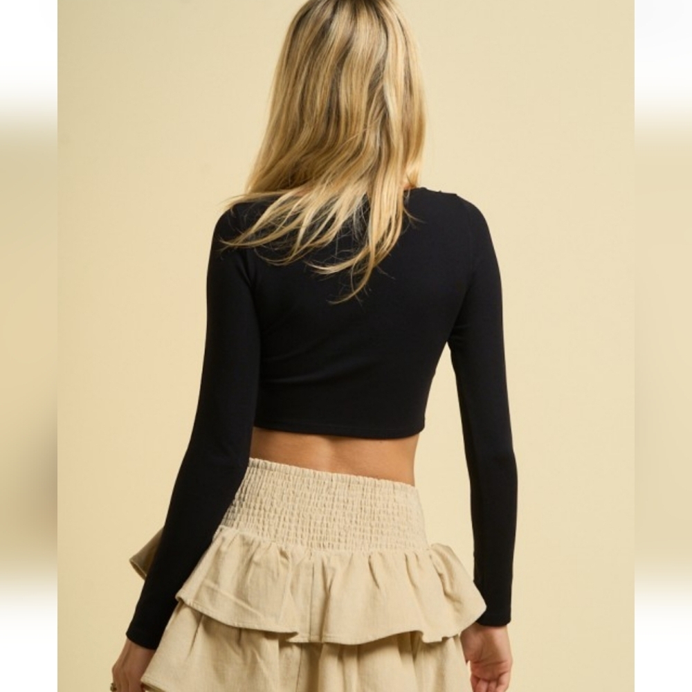 🖤 Black Lace Trim Long Sleeve Top - Picture 2 of 4